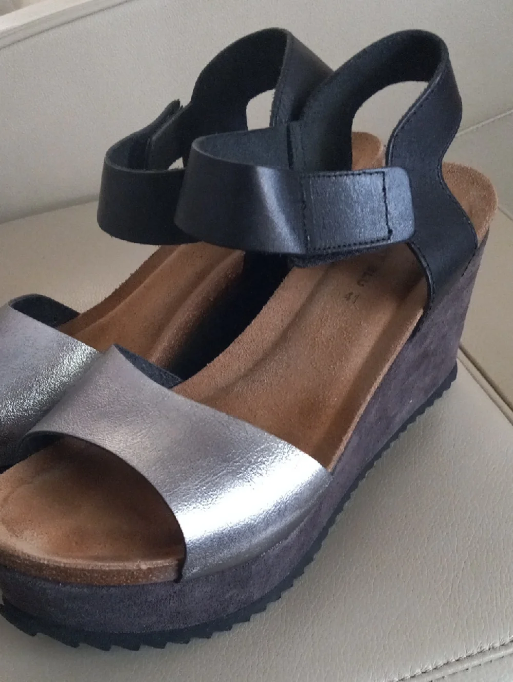 Chocolat Blu Metallic Silver and Black Platform Wedge Sandals Size EU 41
